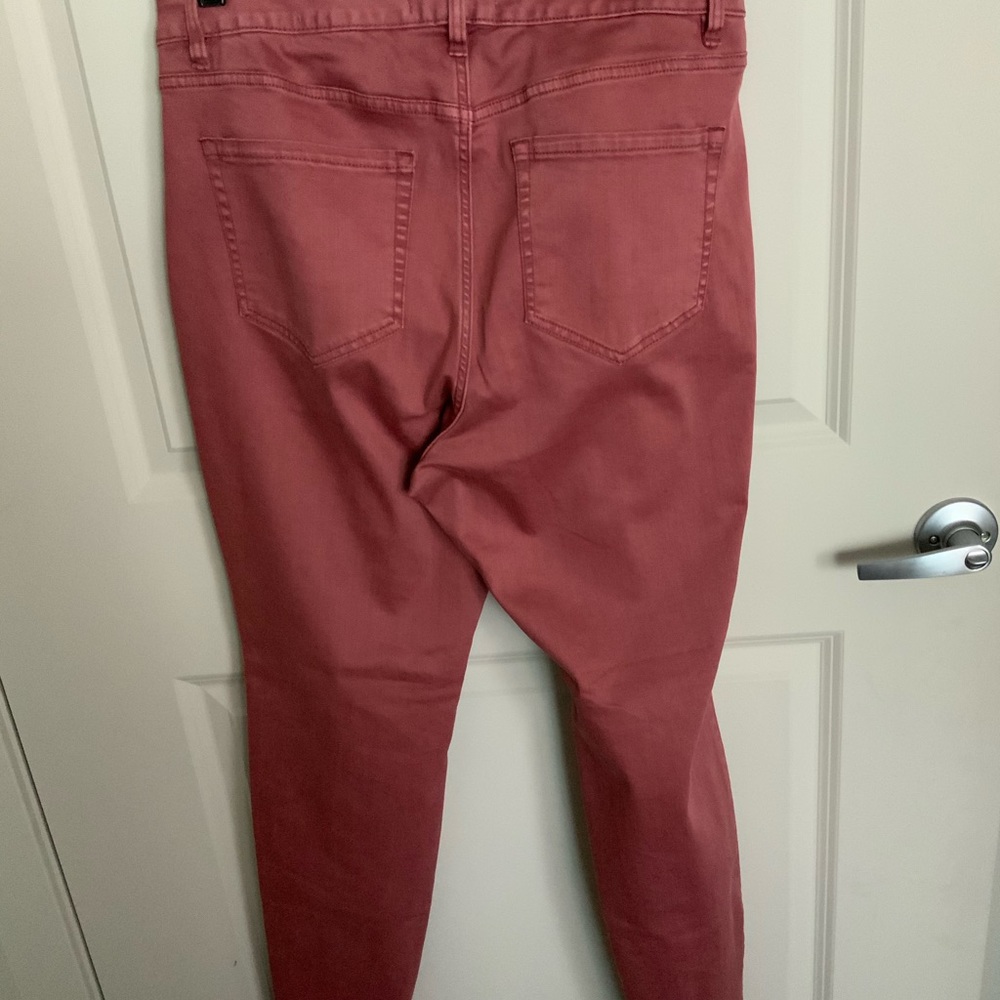 🆕 SUPER STRETCH SKINNY JEANS👖 - Picture 2 of 5